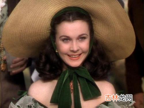 作家梁文道说:“一个女人 女人的魅力,不是漂亮的容貌,而是不需要依附男人生活的底气