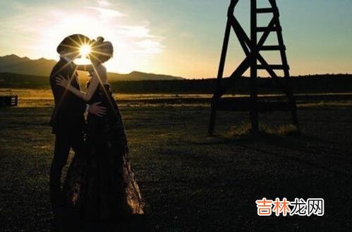 1都说孩子是爱情的结晶 不要轻易的背叛你的婚姻，不要让一个孩子来承担成年人犯的错