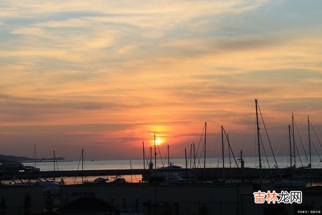 “一个家庭的兴旺 在日常生活中，只要我们做到以下三点，便能不富也旺