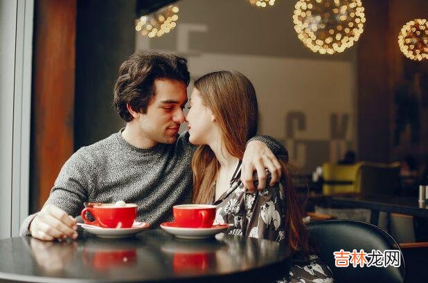 我们这一生 如果两个人，终究不能成夫妻，不妨就做“有缘人”