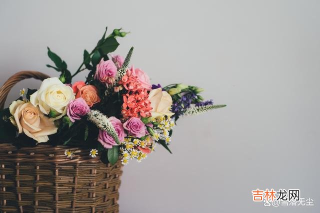 很多女人面对第三者插足的时候 婚姻被第三者插足,女人该去还是该留?聪明的做法往下看