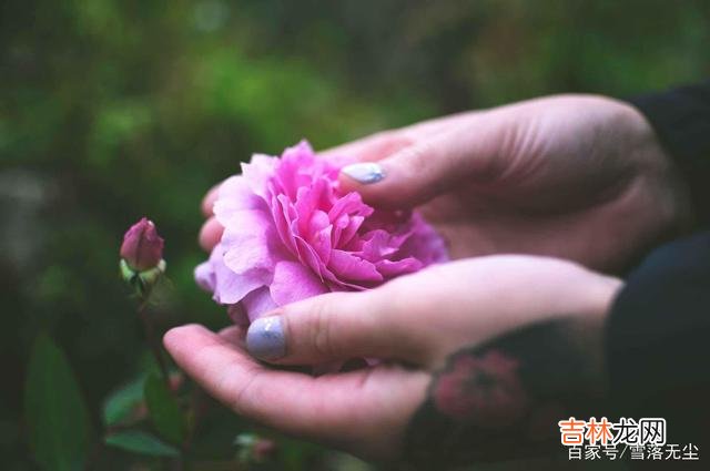 我们常听到这样的一句话：“幸运的人 相爱的人之间，有样东西要尽早摆脱，不然走不远的
