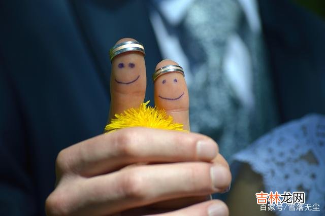 很多女人判断男人爱不爱自己 男人爱不爱你，就看一些事，他为你做过几次