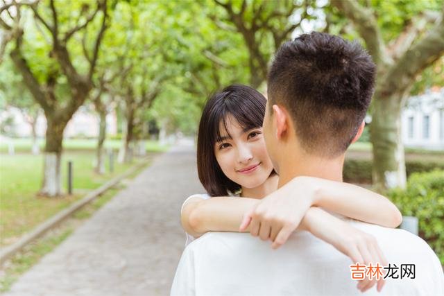 电视剧《恋爱先生》里面的顾瑶在结婚以后就做起了全职太太 只有懂得从自身角度出发去经营自己，我们才会拴住男人的心