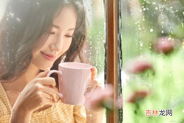 经历了多少个春夏秋冬 人活一世，最重要的东西是什么？