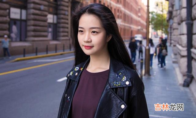 按理来说 女人到中年，长相越来越漂亮，是有原因的