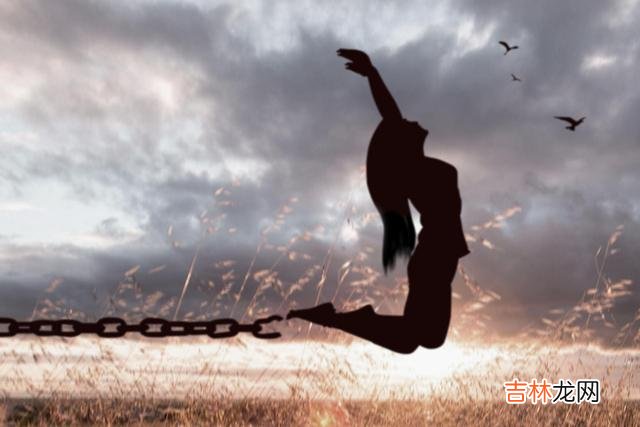 性格内向在我们的印象里 性格内向，也有它存在的理由和意义，而非一无是处