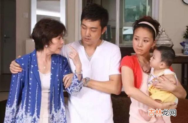 一位当了奶奶的阿姨留言给我 学着当一个会说话的女人，这样才更容易保持家庭的和睦
