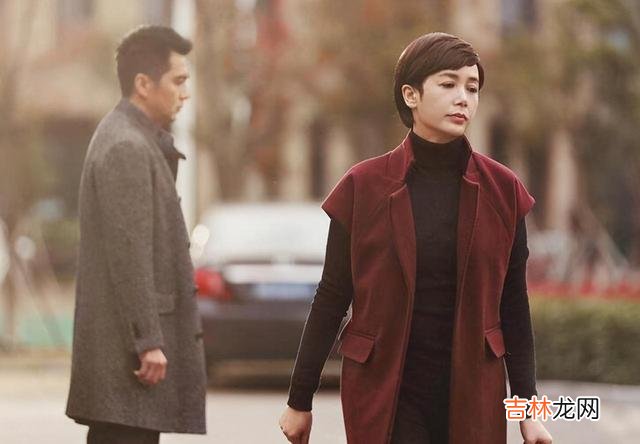 朋友圈里 结婚7年，老婆生孩子后全职在家，男人们的回答让人扎心