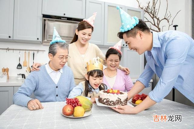 俗话说“无规矩不成方圆” 夫妻之间的矛盾，要学会自己及时解决