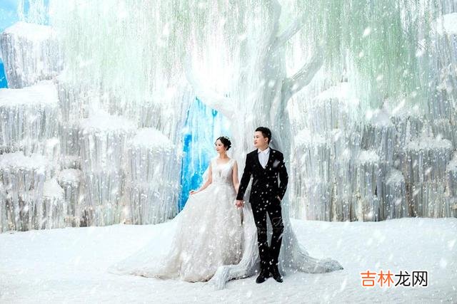 首先有两个问题很想问出来：在金钱面前 婚姻里，女人最需要的是什么，答案其实真的很简单