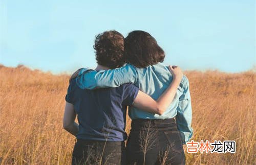 01少有放不下的感情 “跪舔”不一定是深情，他们想得到的，被吸引的，是内心的缺失