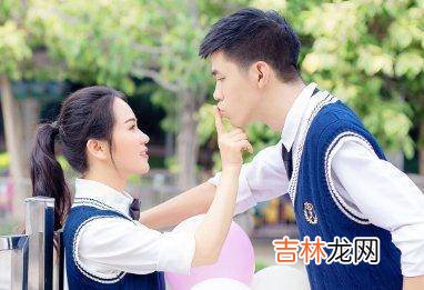 学生时代开始恋爱的婚姻好像比较能经得住考验。|从学生时代恋爱到步入婚姻恋堂的爱情，你觉得幸福吗？