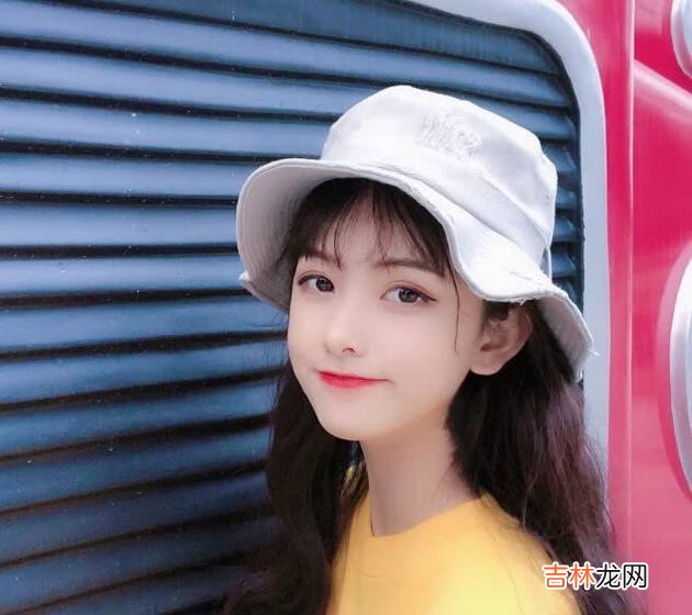 1、她对你的关心和呵护越来越烦女生有这样的表现 女生有这4种表现，说明她不爱了