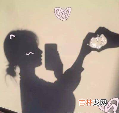 上大学的时候暗恋过一个女生 上大学的时候暗恋过一个女生，那时候是真的胆小，不敢表白