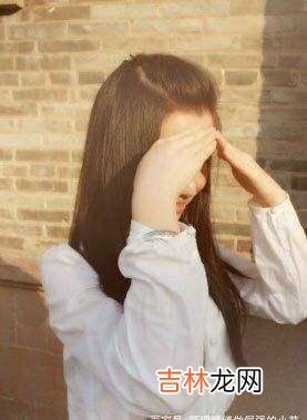 上大学的时候暗恋过一个女生 上大学的时候暗恋过一个女生，那时候是真的胆小，不敢表白