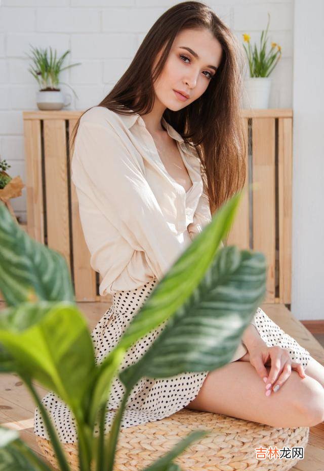 都说：“婆媳同住是非多”。|心理学家说：把夫妻关系放在首位，是幸福婚姻的关键