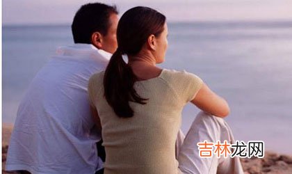 随着人对于事物的欲望不断增加 女人精神出轨最准的6种表现，超越了朋友之间的界限