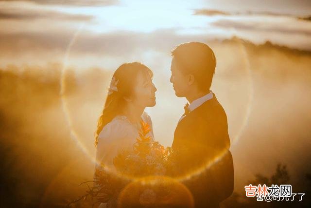 -01-木心曾经说过：夫妻的意思 人生苦短，有一个人能够和自己互相扶持陪伴着，这就足够了