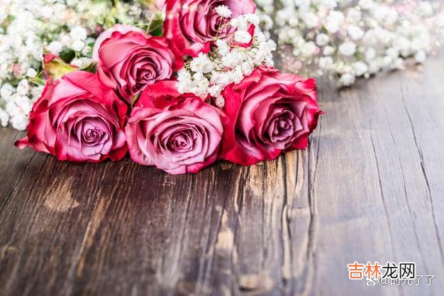这个世界上 一个男人是爱你还是只想跟你玩玩，其实十分容易分辨得出来