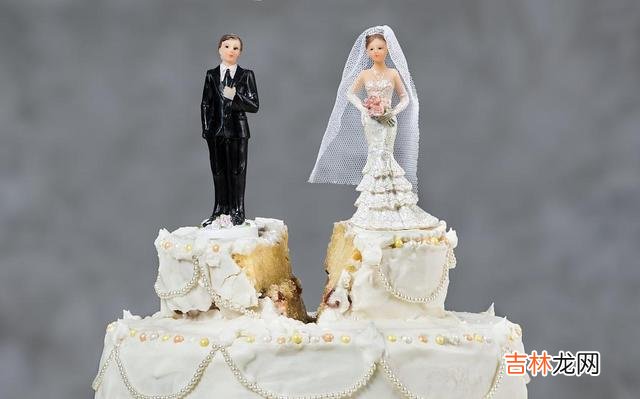 -01-每一个少女 不少已婚女人，在婚外都有“亲密关系”爱情
