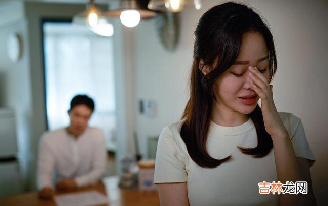 在现如今的这个社会上 要想婆媳关系更好，婆婆就不要在这两件事情上跟儿媳闹别扭