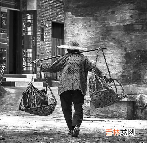 人到老年 人到中年，可以过好日子，但不能一次性把钱都花光