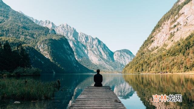 他的人生总是这样 倘若两个人在一起互相体验不到爱情和甜蜜的话，尽早离开吧