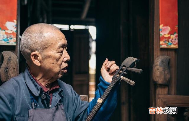 老人不说古 真正有智慧的老人，是不会随意讨论孩子们的生活的