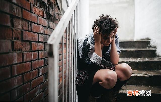 在这个复杂的世界里 怀孕几个月之后，他竟然“家暴”