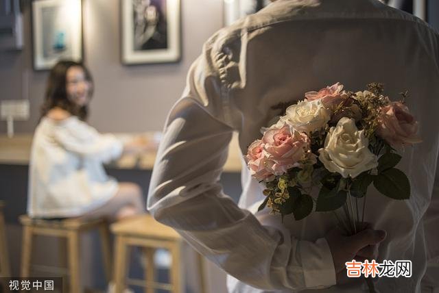 “婚姻如江上行船 婚姻的本质，更像是两个人，荣辱与共的一场合作