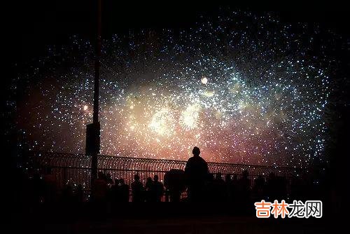 如果你感到越来越孤独 人在不同的年龄段，会有着不一样的想法的想要的事物
