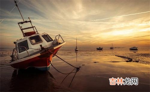 当有一天我们被别人看不起的时候 人生中，最重要的事情不是胜利，而是奋斗