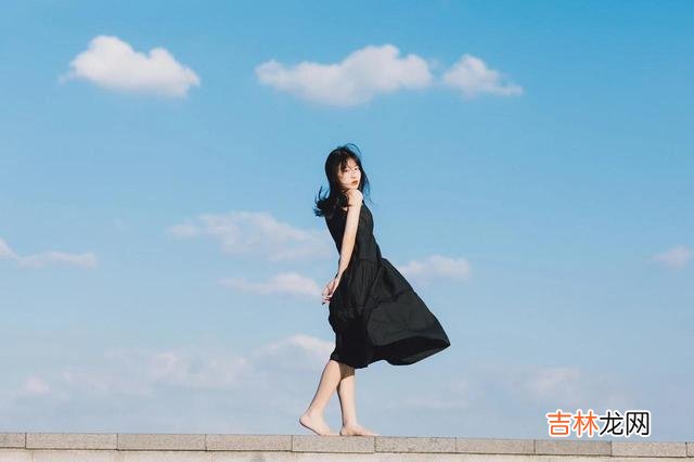 1.我和老公结婚的时候 哪怕是有血缘关系的亲人，帮助太多，也容易变成仇人