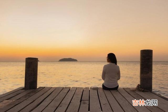 1.我和老公结婚的时候 哪怕是有血缘关系的亲人，帮助太多，也容易变成仇人