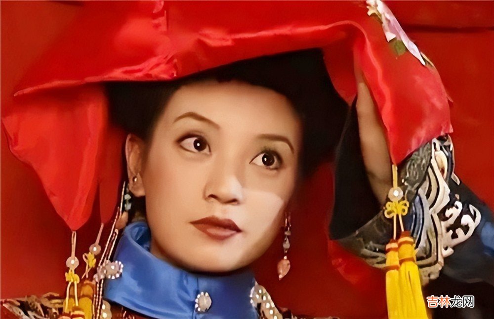 小燕子和知画谁是正妻？睡衣、旗头上的区别！当家主母一目了然