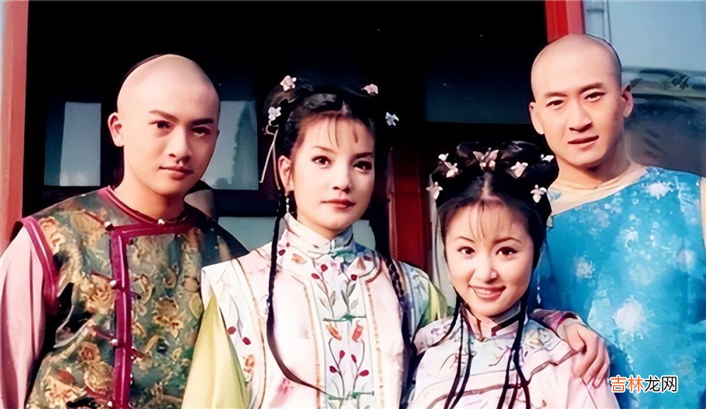 小燕子和知画谁是正妻？睡衣、旗头上的区别！当家主母一目了然