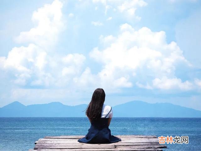 在生活中 不管夫妻两人感情多好，不要在外人面前吐槽自己的秘密