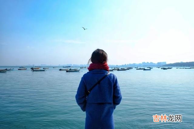 1.人和人之间的遇见 真正深爱的人，真的只适合放在心底，把爱放在心底，想念一辈子