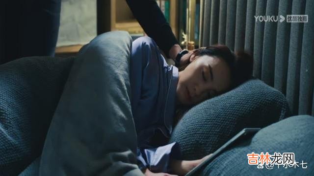 《点燃我 《点燃我》被高见鸿像狗一样养着的徐黎娜，彻底撕开李峋的真面目