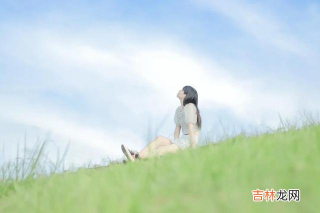 1.对张爱玲最刻骨铭心的一句话就是：“也许每一个男子 男人要学会，在感情当中珍惜女人，也要学会，在婚姻当中珍惜女人