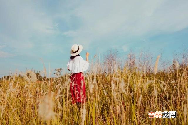 女人在面对感情的时候 在感情的世界里，女人爱不爱一个人，其实都藏在细节里