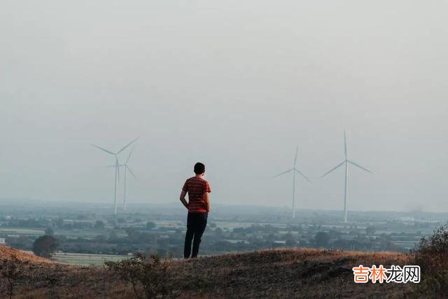 在生活中 长时间不换微信头像的人，你可以放心地和他交朋友