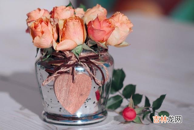 有些男人的痴情和深情 男人发自内心爱过一个女人，断联后会变成以下两种样子