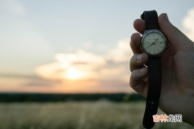 如果一个人经常在微信上敷衍你，说明他不喜欢你