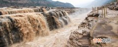 梦到大河水流湍急是什么意思  梦到大河水流湍急有什么含义