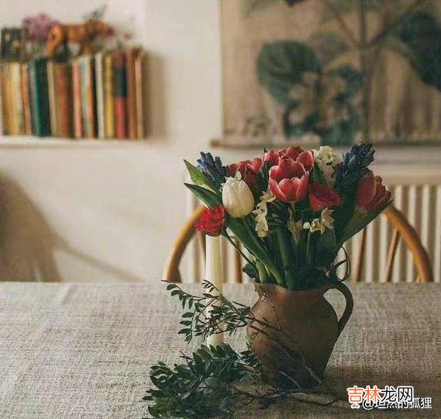 每个人 一个女人,在情爱里,她的这两点:心怀“淡然”,身有“古意”