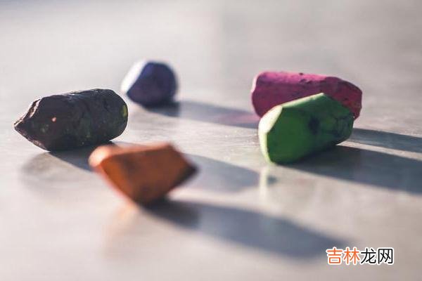 如果一个人心眼很坏 生活中,一个人经常有这三种特征,不管谁都别深交了