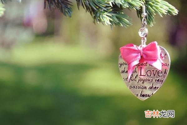 人到中年 人到中年，要学会让自己稳、静并且享受独处