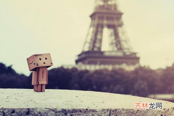 一段关系结束了 一个男人放不下一个人，会有以下三个表现